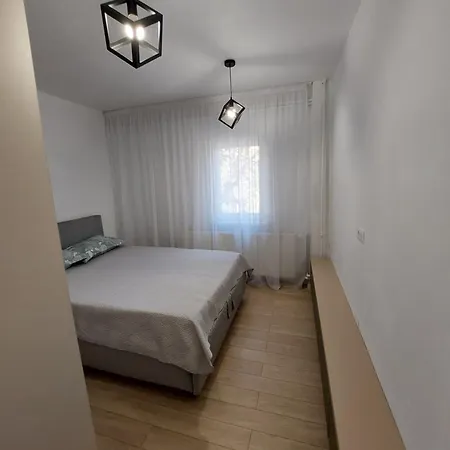 Cu 2 Dormitoare קריובה