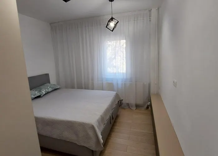 Cu 2 Dormitoare Craiova